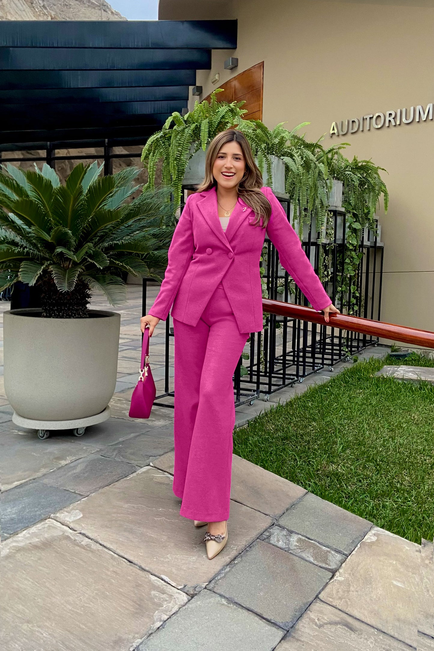 BLAZER DE PAÑO LIDIA MAGENTA