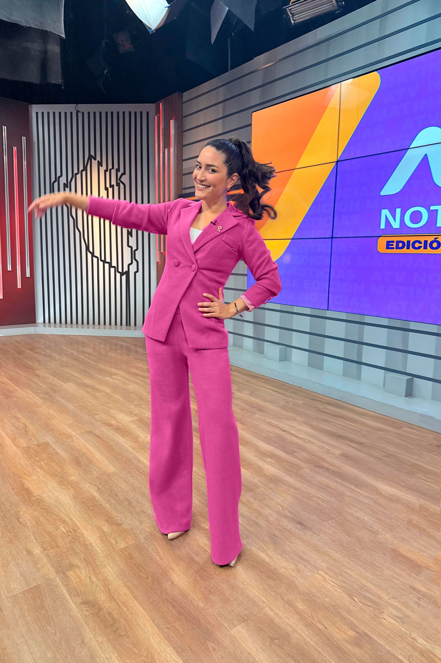 BLAZER DE PAÑO LIDIA MAGENTA