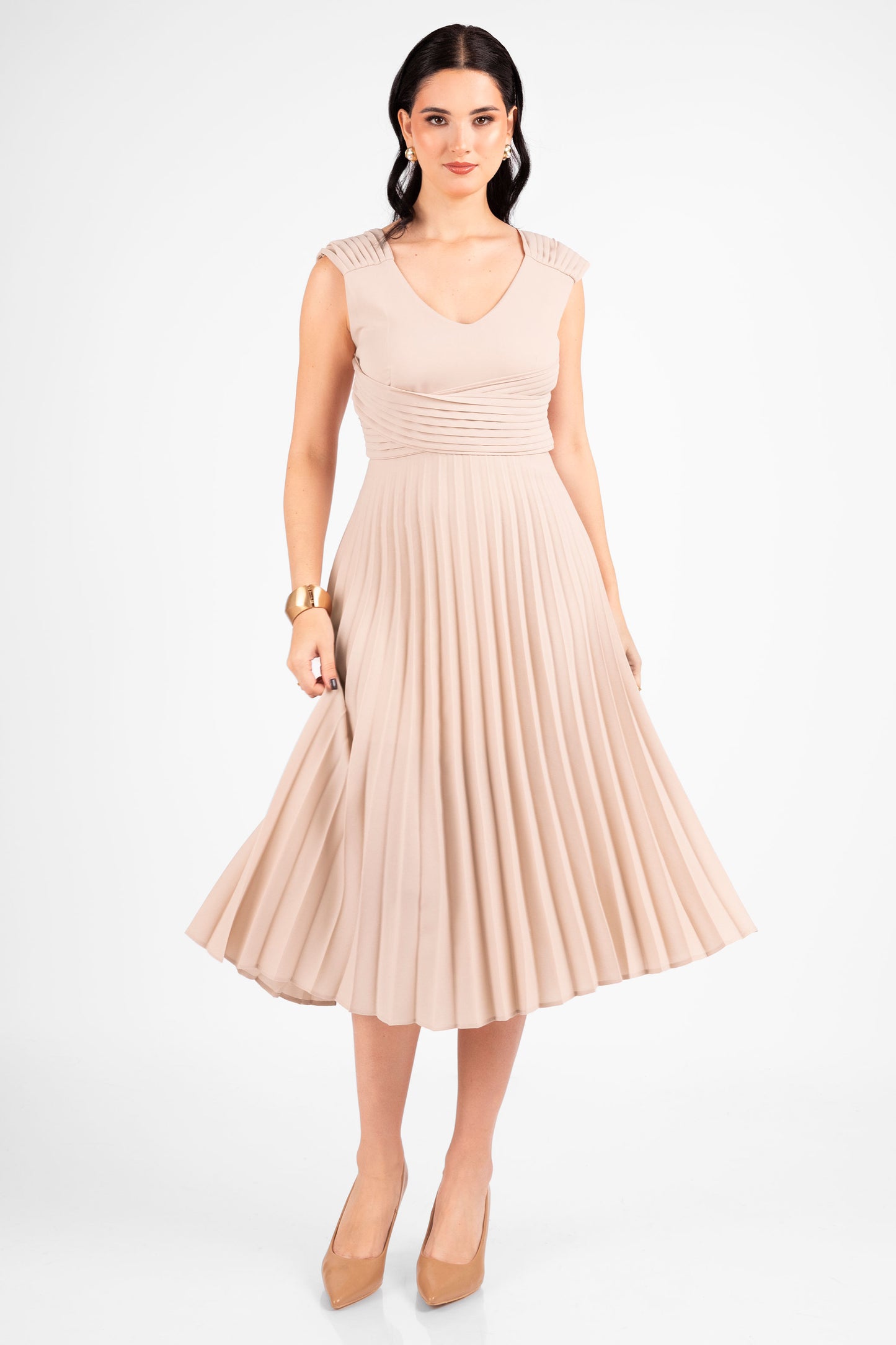 VESTIDO COCTEL PLISADO CASANDRA BEIGE