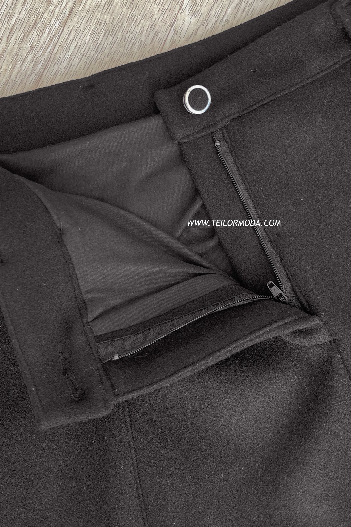 FALDA DE PAÑO HELEN NEGRO