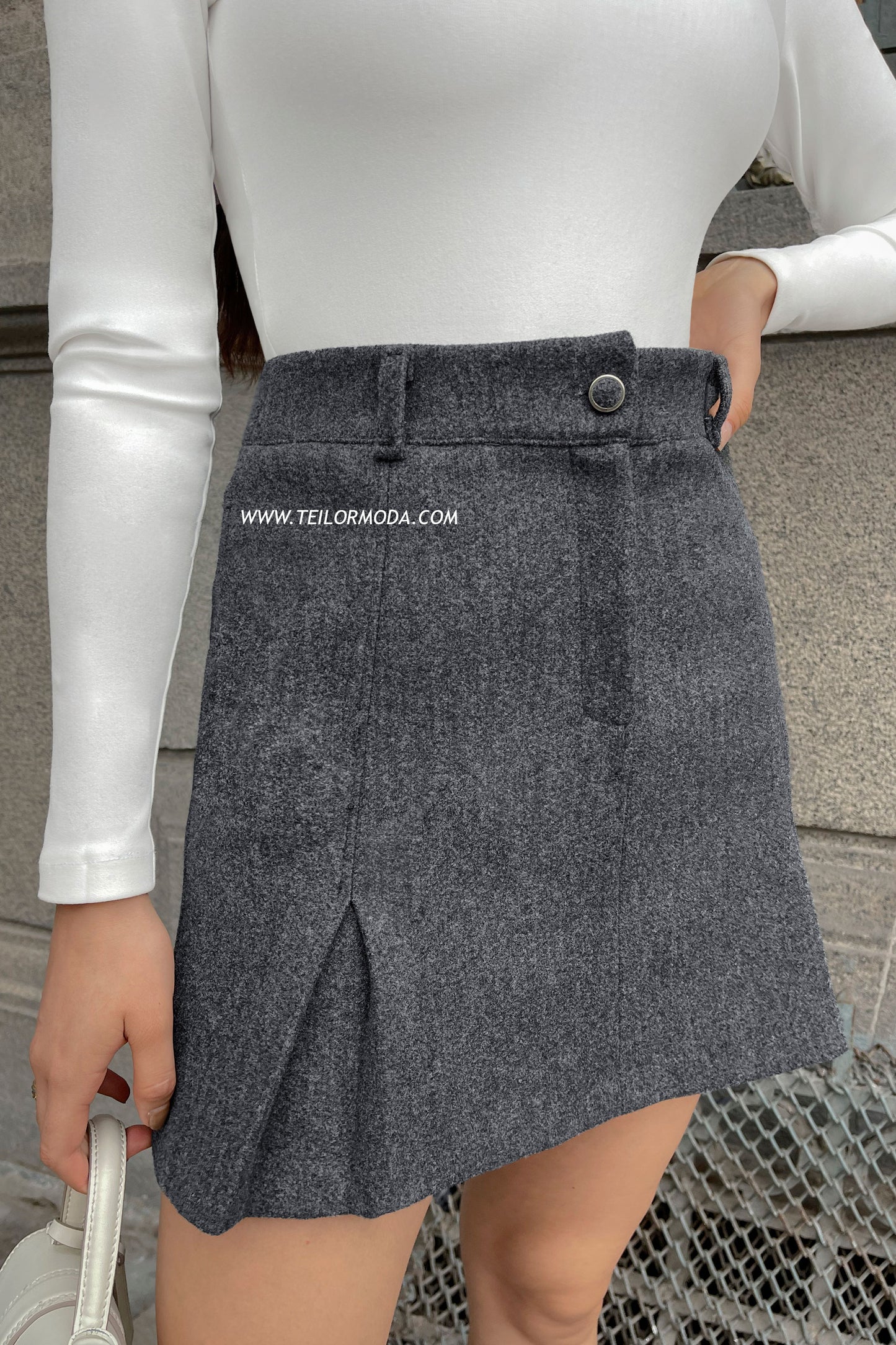 FALDA DE PAÑO HELEN PLOMO