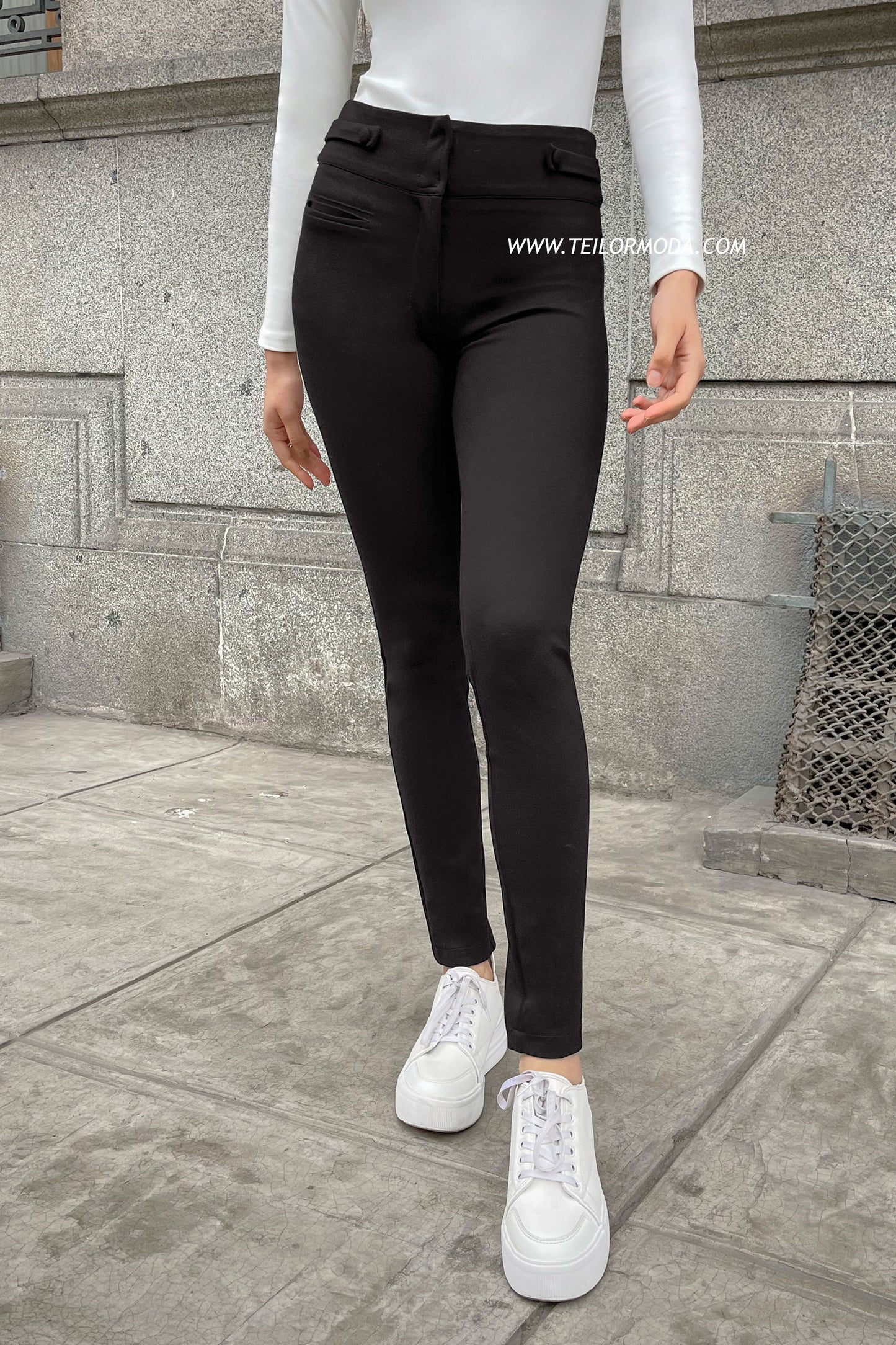 PANTALÓN SKINNY MARA NEGRO