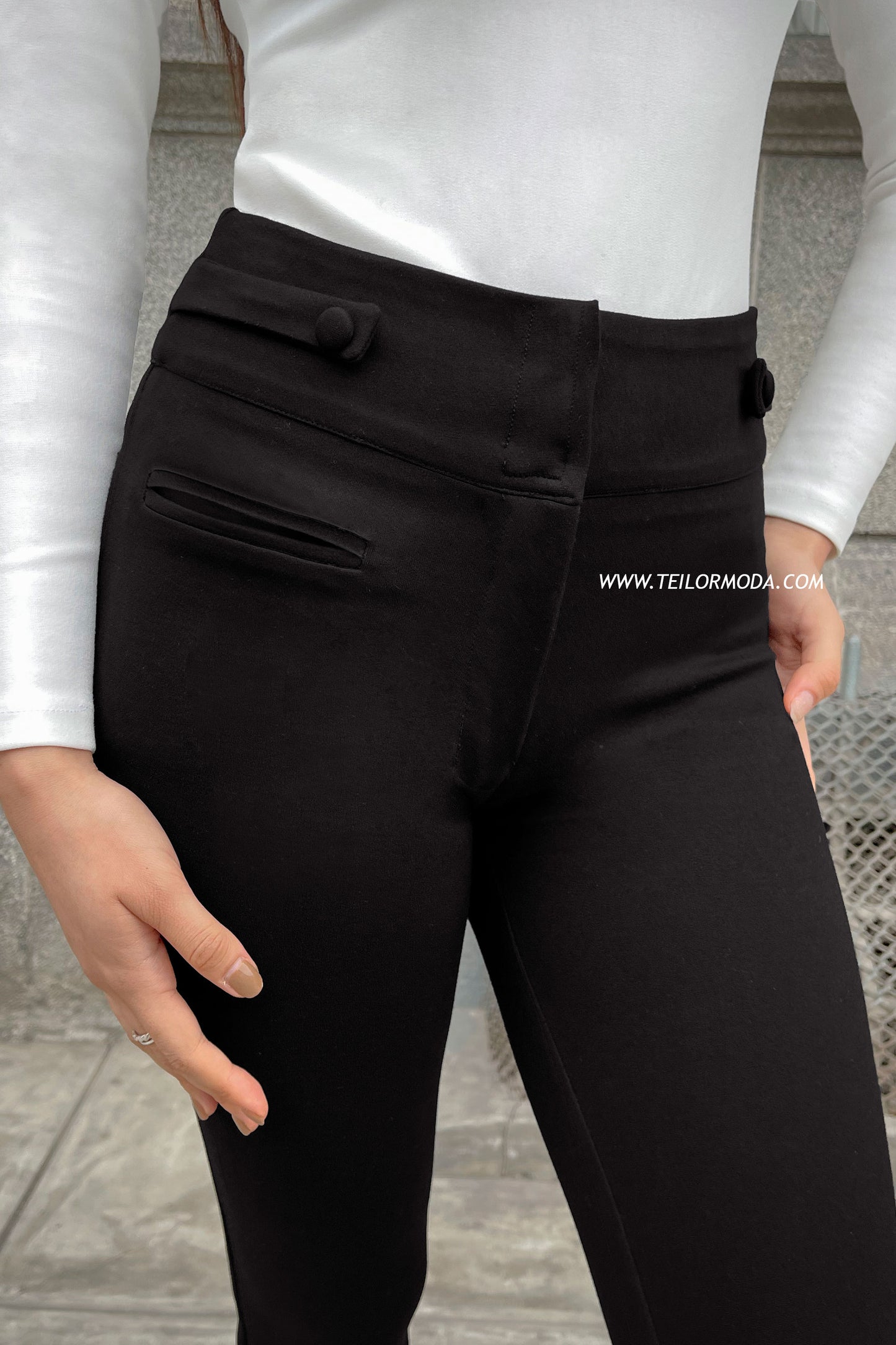 PANTALÓN SKINNY MARA NEGRO