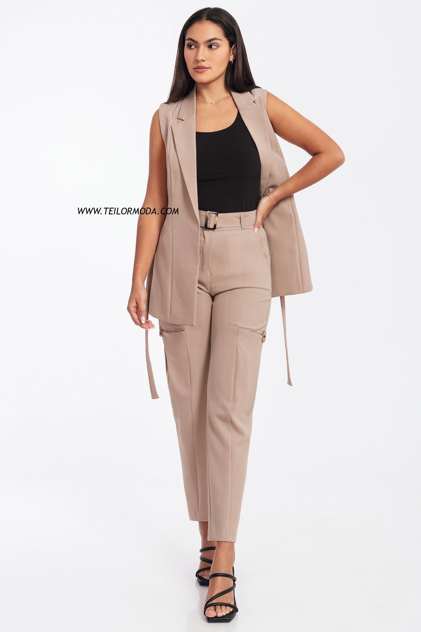 PANTALÓN CON CINTURÓN SOAMY BEIGE