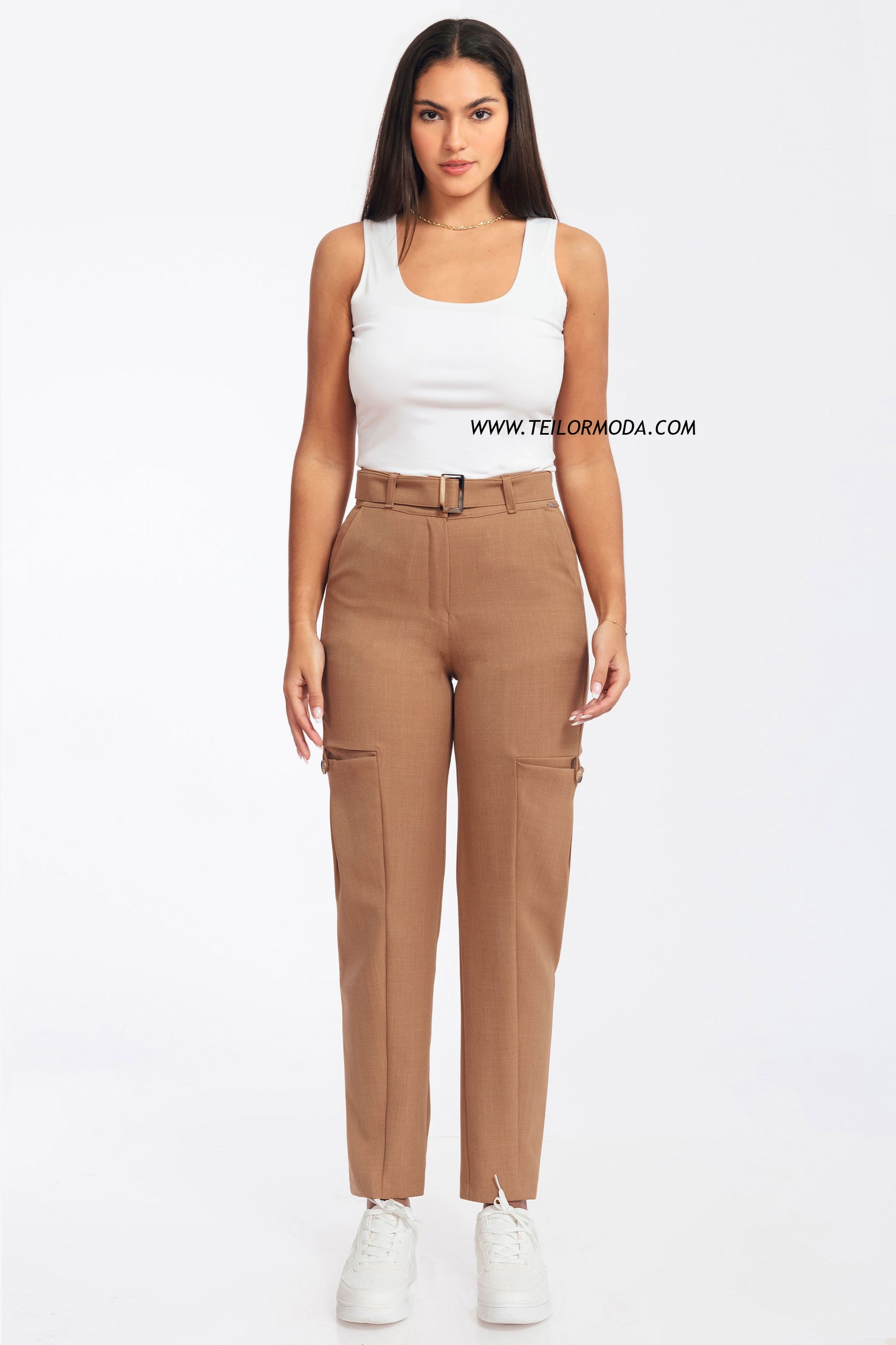 PANTALÓN CON CINTURÓN SOAMY CAMELLO