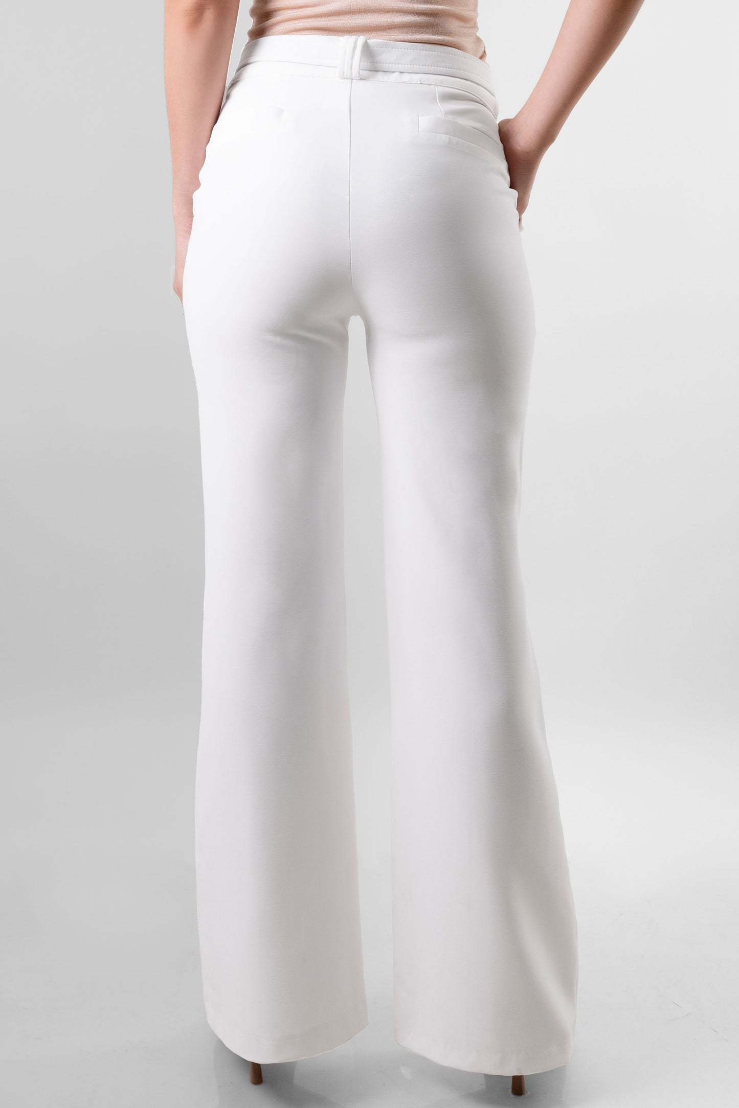 CONJUNTO SASTRE BLANCO MARFIL PALAZZO GALICIA