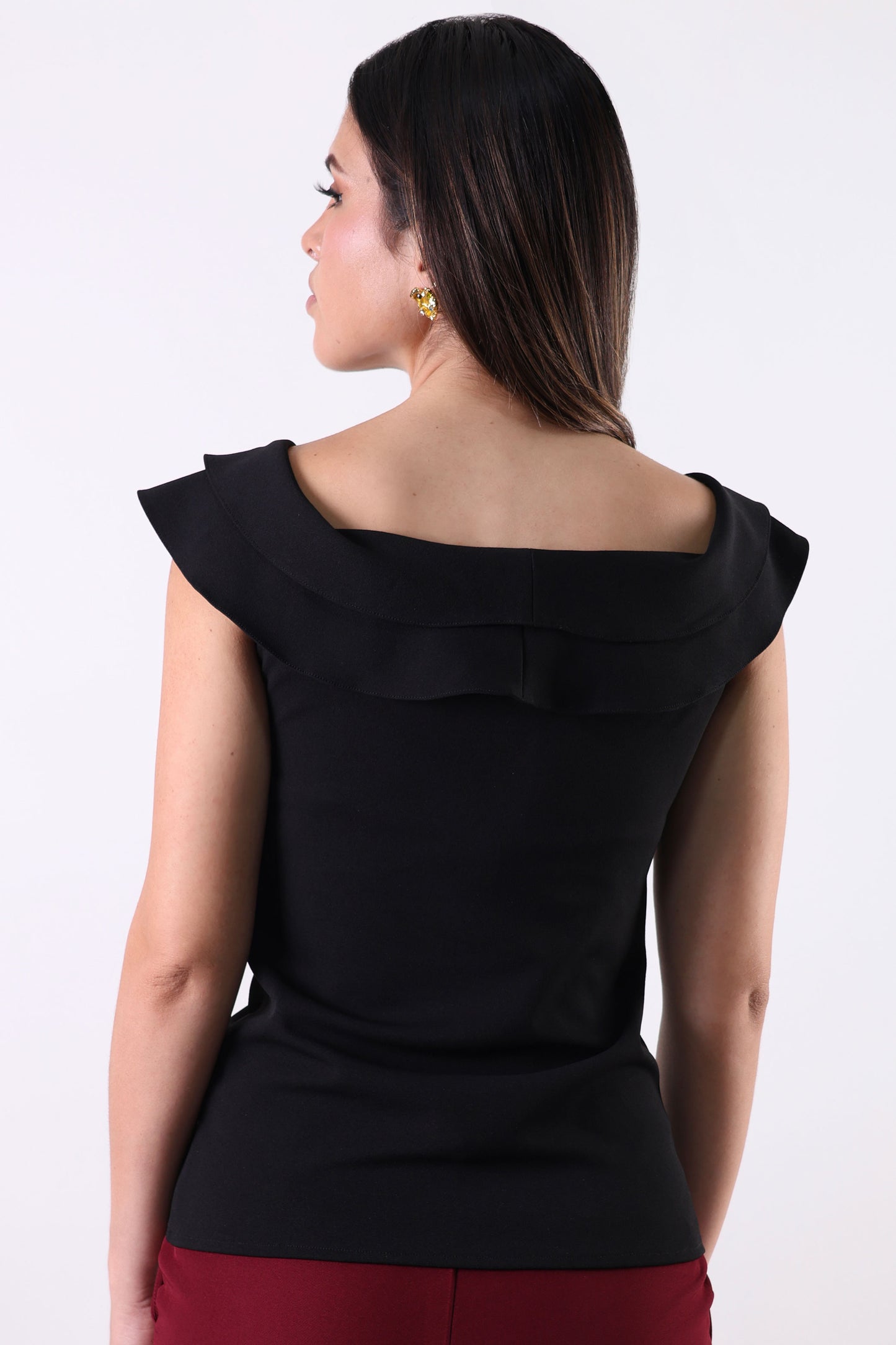 BLUSA CON VUELOS AZUCENA NEGRO