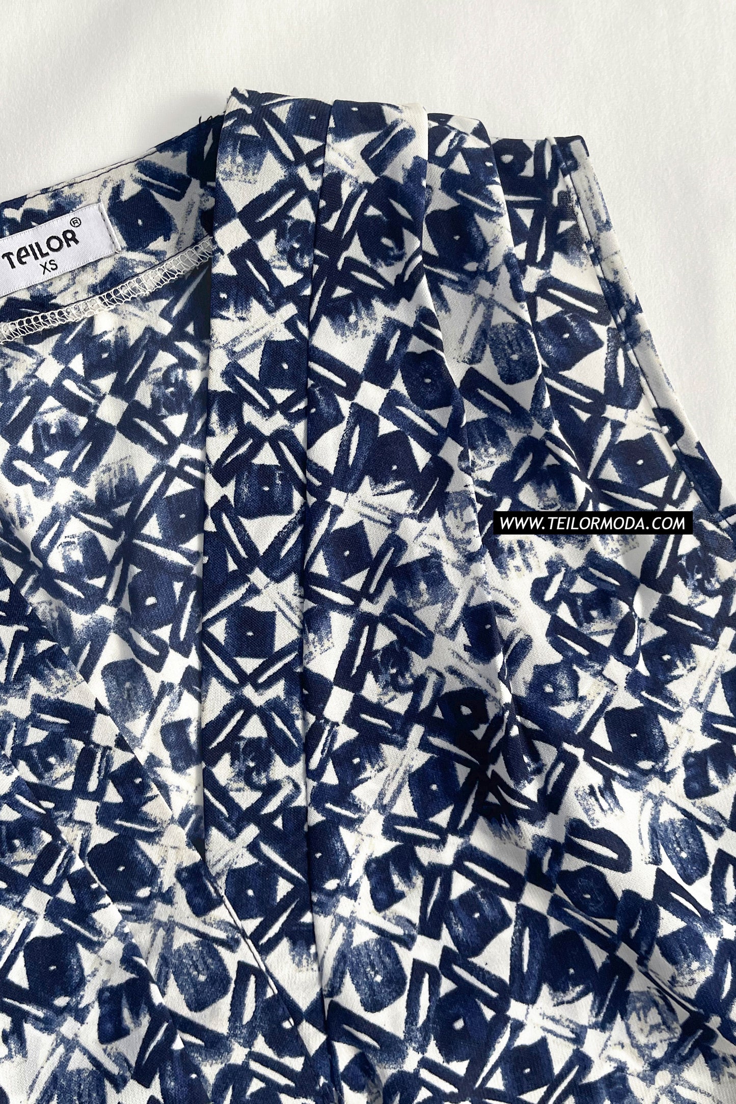 BLUSA MANGA CERO ESTAMPADA ANGÉLICA AZUL