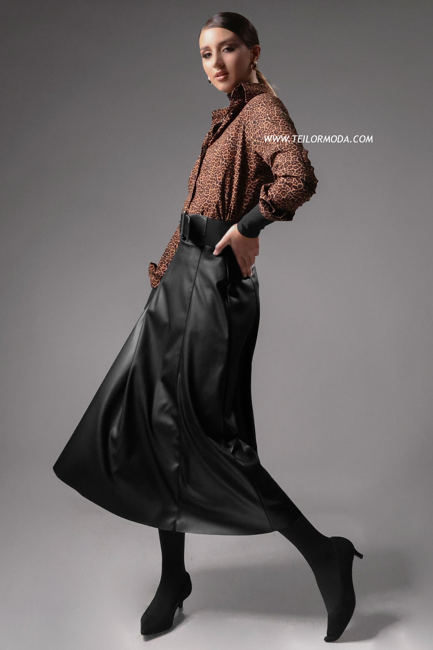 FALDA DE CUERINA LUREN NEGRO