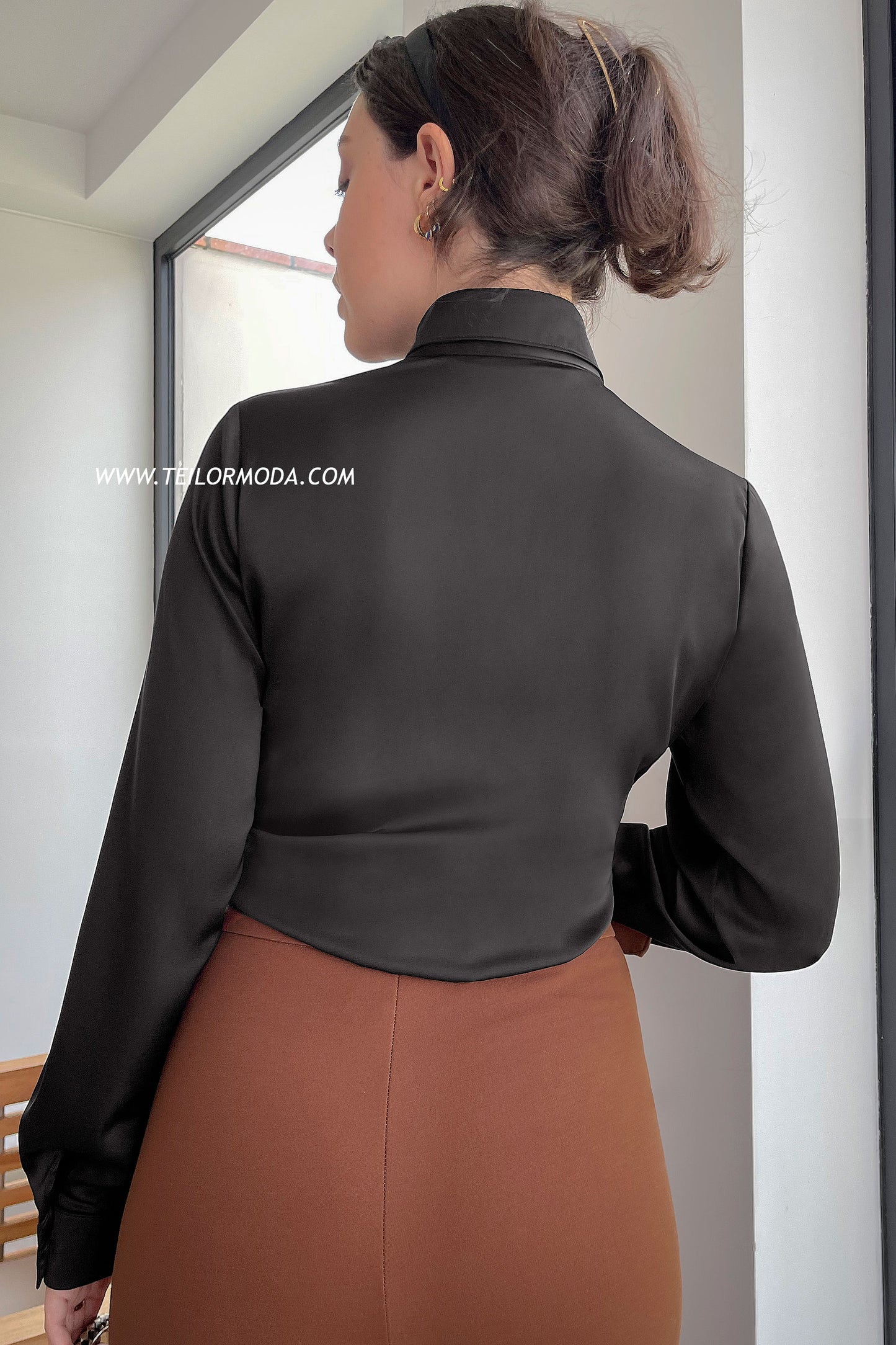BLUSA DE SATIN NINA NEGRO