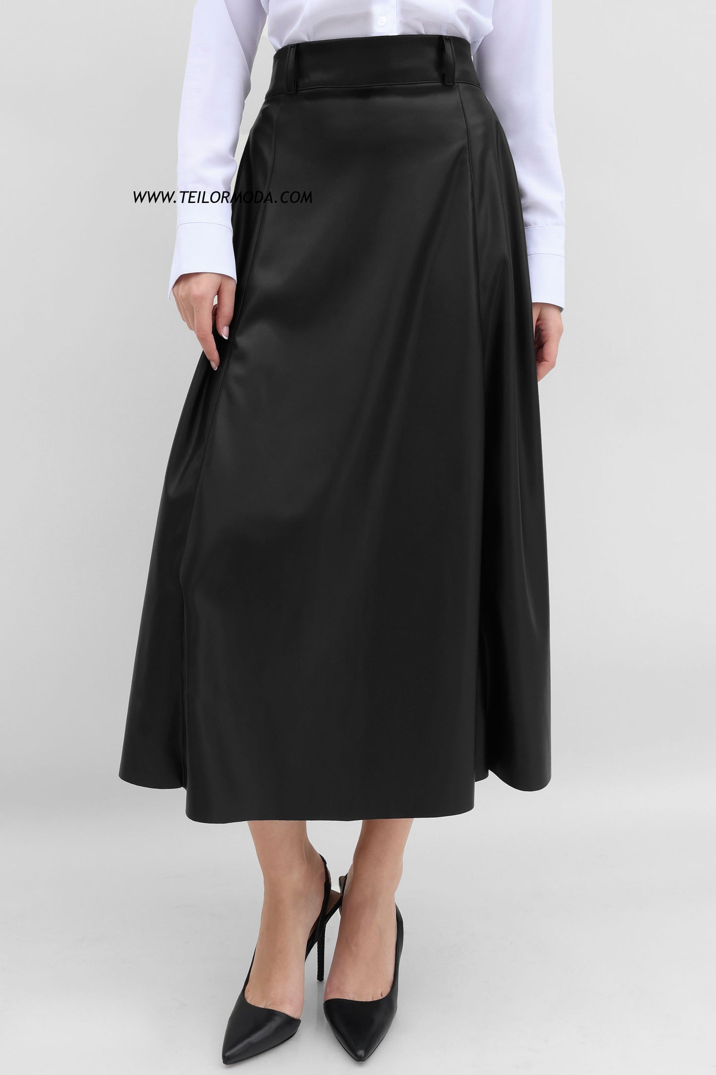 FALDA DE CUERINA LUREN NEGRO