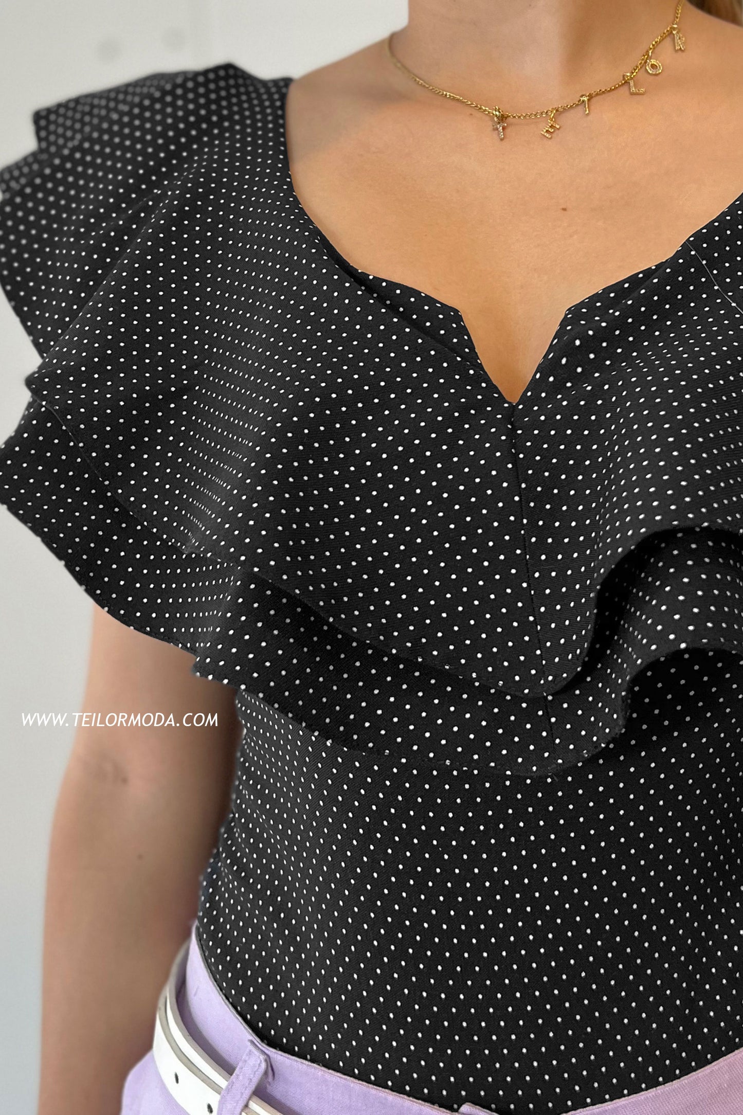 BODY CON VUELOS VALENTINA NEGRO