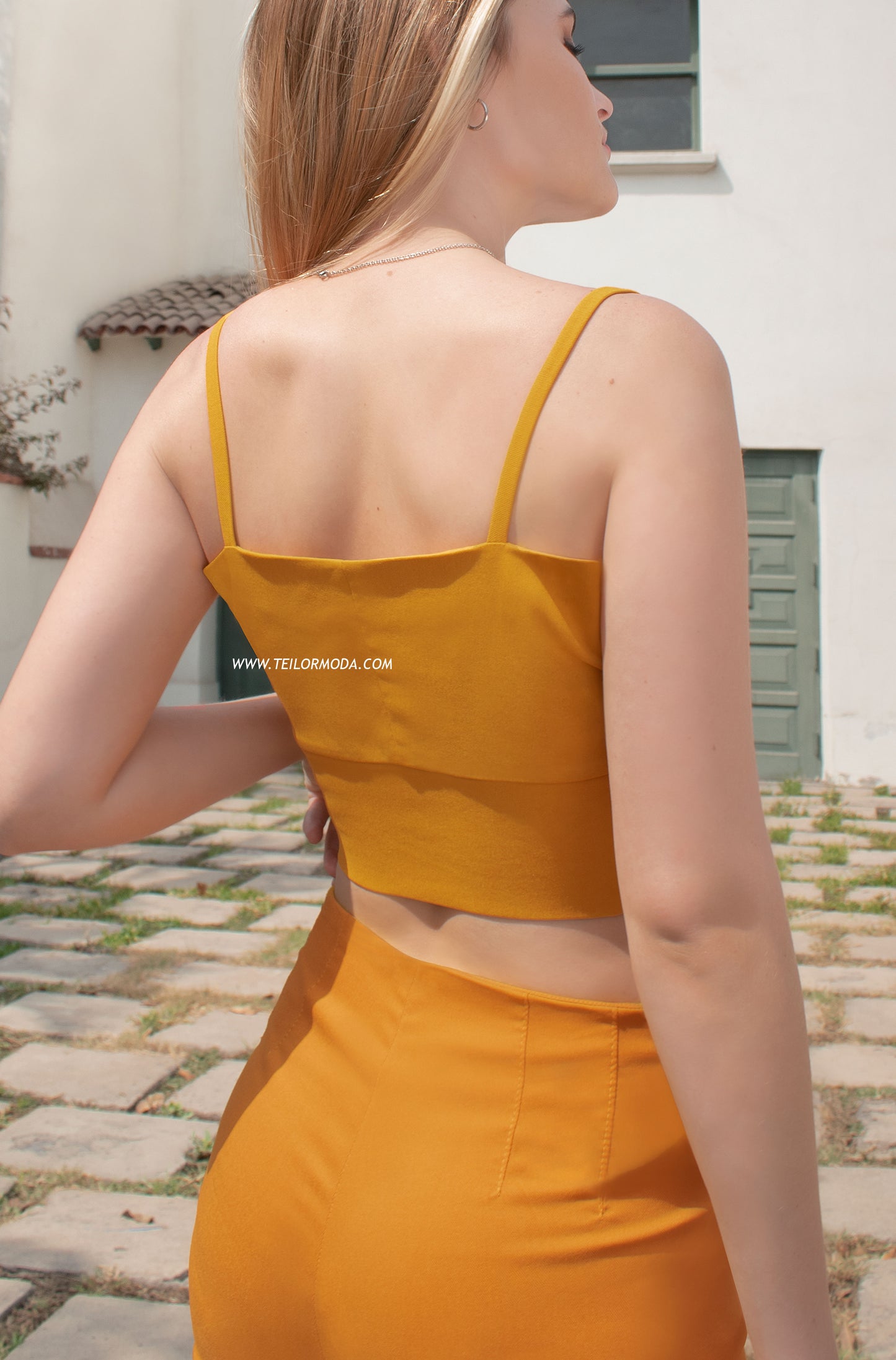 TOP MUSTARD AMARILLO