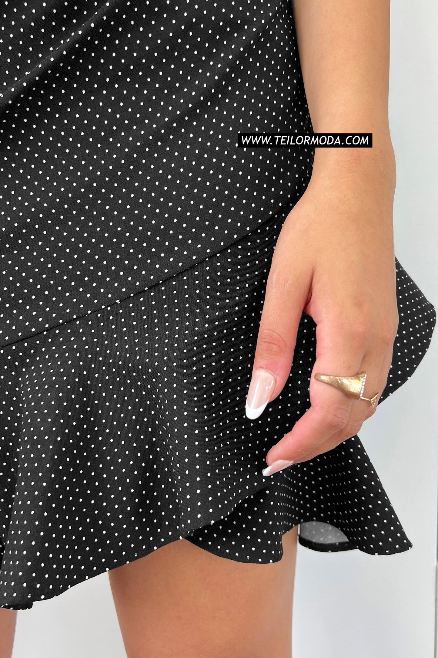 VESTIDO DE PUNTOS DONATELLA NEGRO