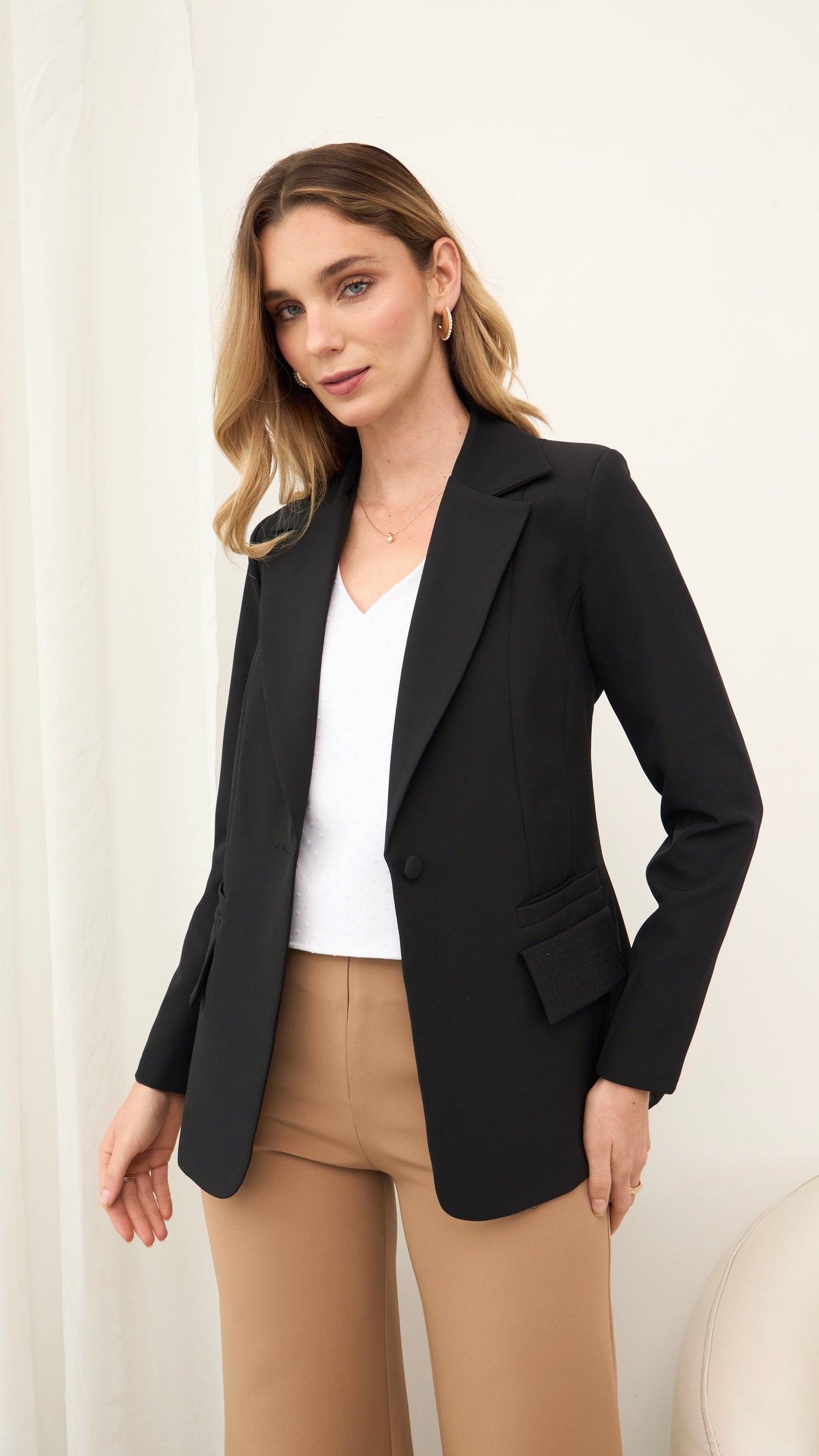 Blazer moderno nerea negro