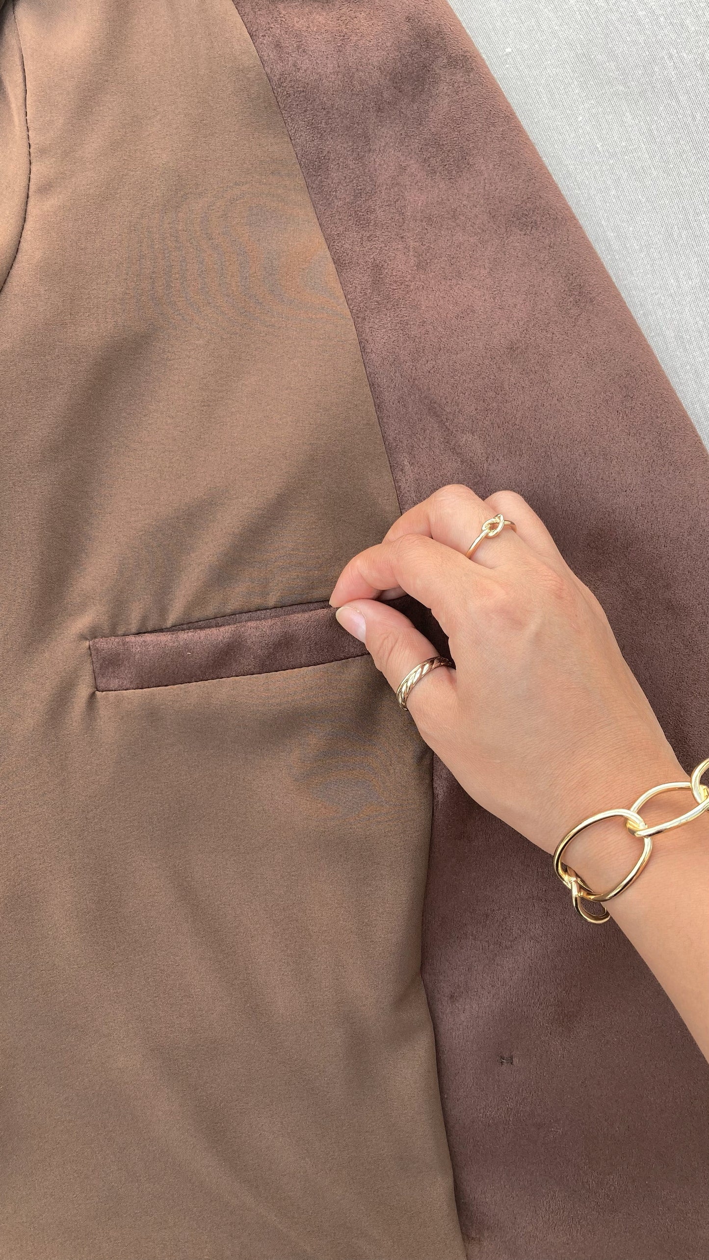 TRENCH COAT CROPPED OLIVIA MARRÓN