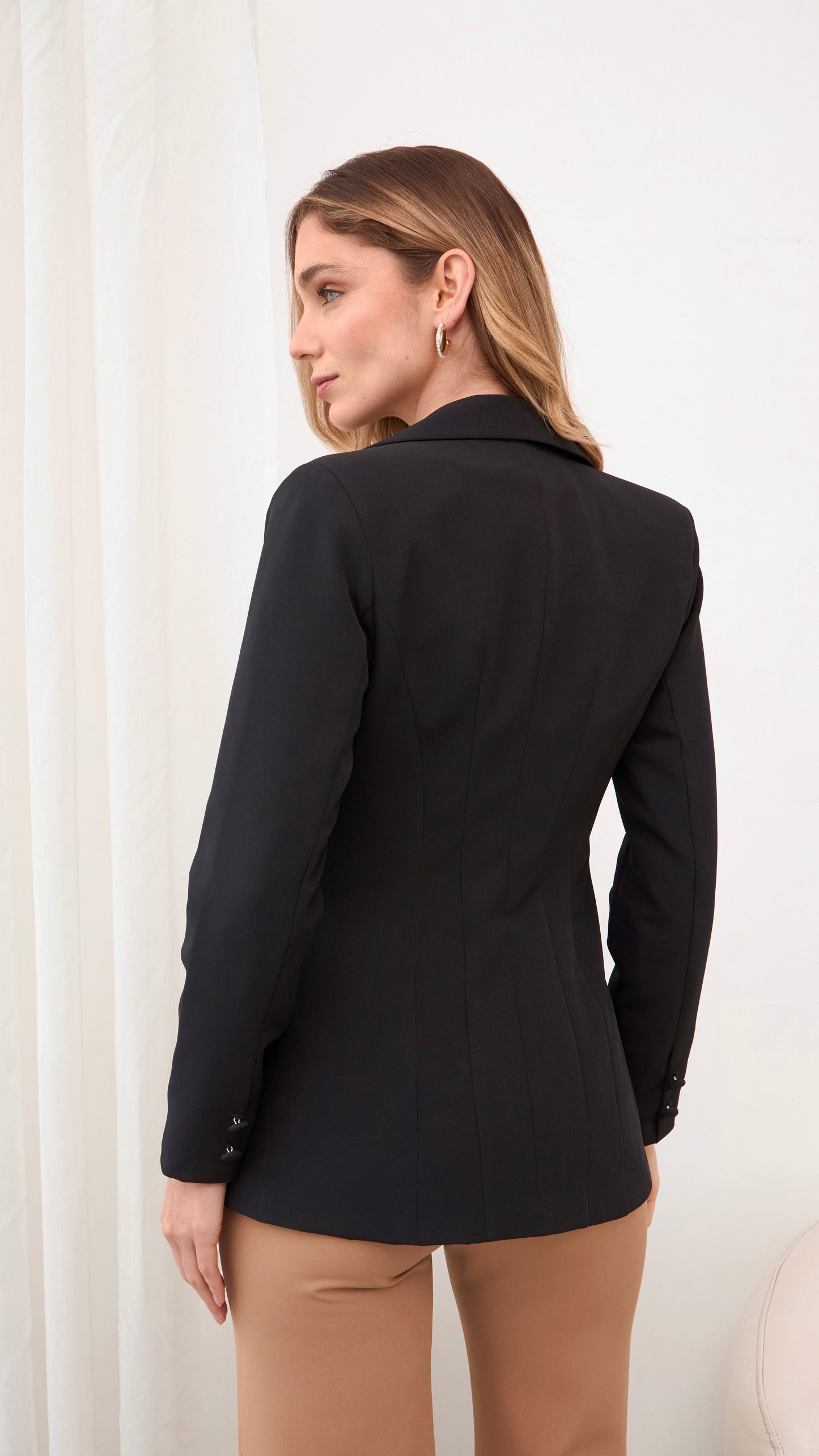 Blazer moderno nerea negro