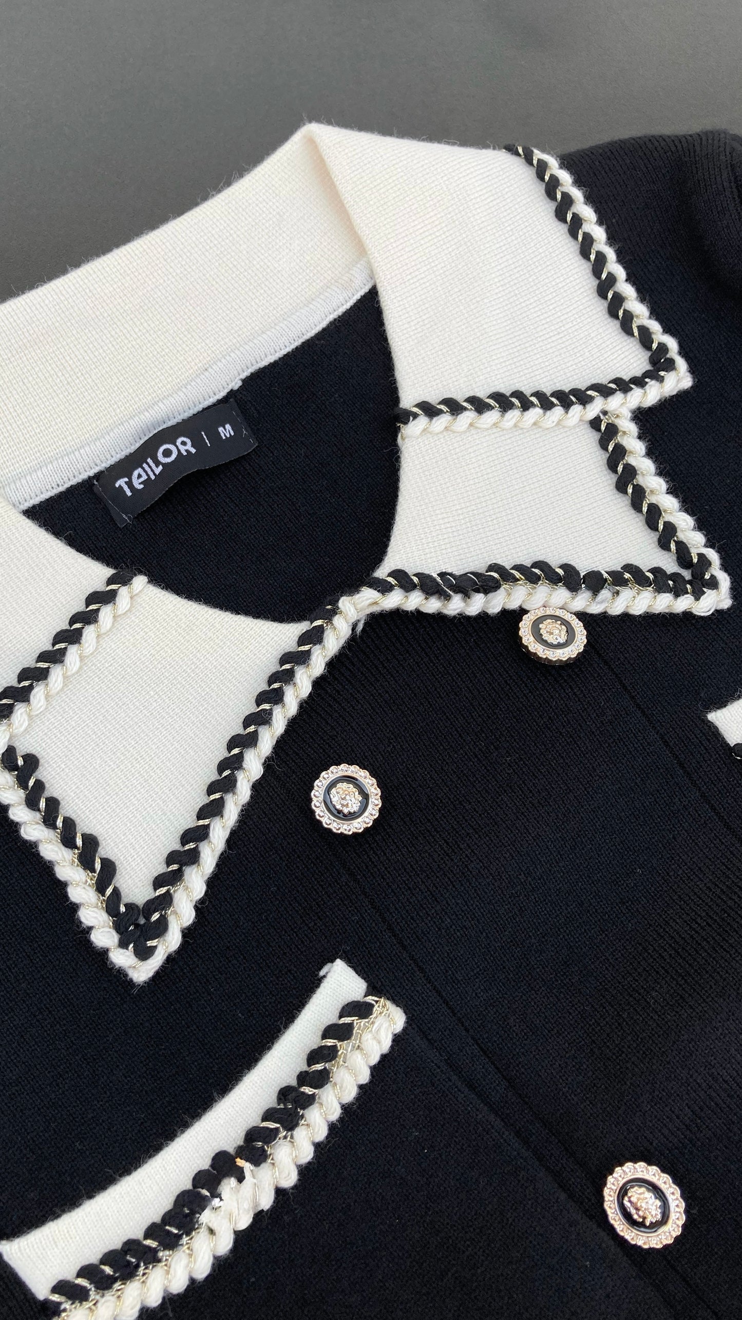 SWEATER CHOMPA GABRIELLE NEGRO