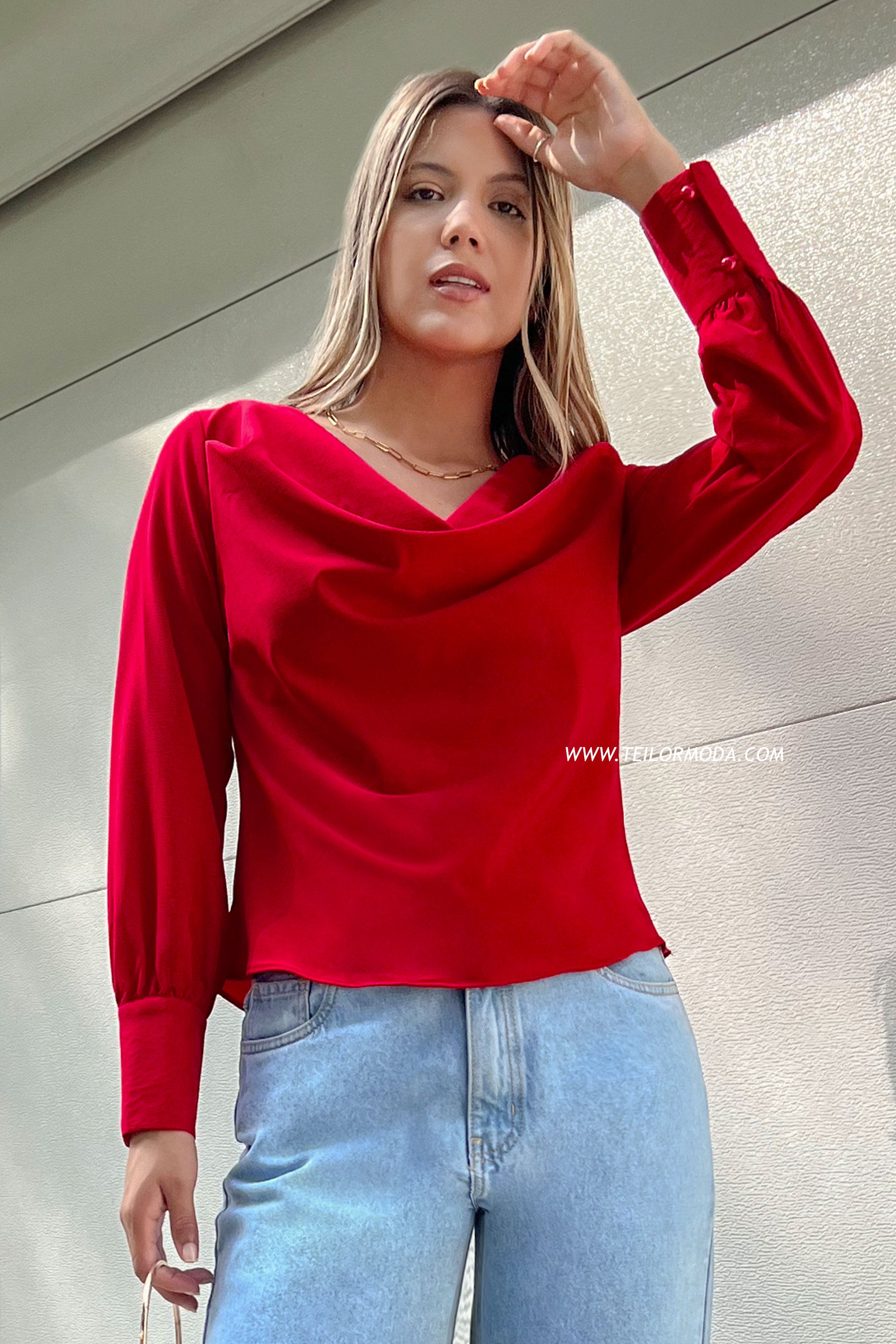 Blusa manga larga roja hot sale