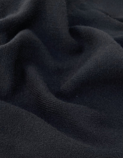 SWEATER CHOMPA GABRIELLE NEGRO